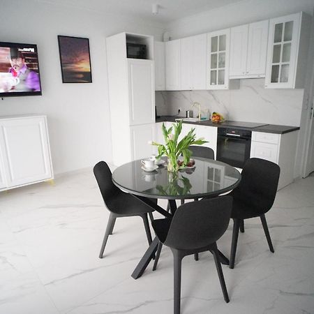 Apartament Powidz Appartement Buitenkant foto